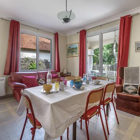 בית נופש Maison Brevinoise Pour 6, 300m De La Plage